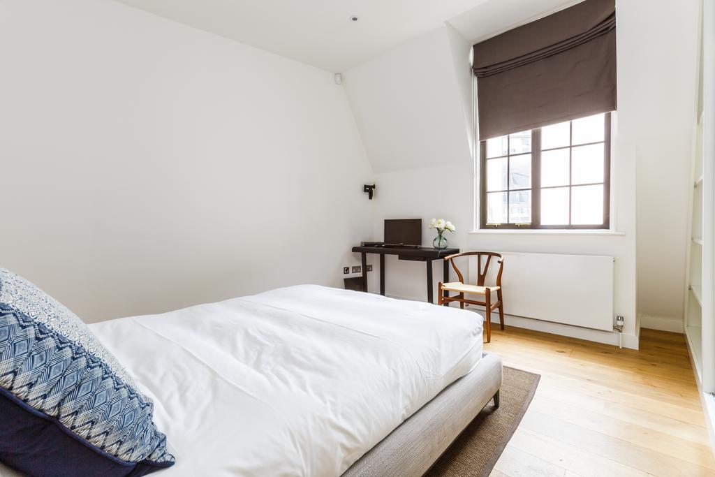 Cockspur Street, 3 Bedrooms Лондон Екстериор снимка